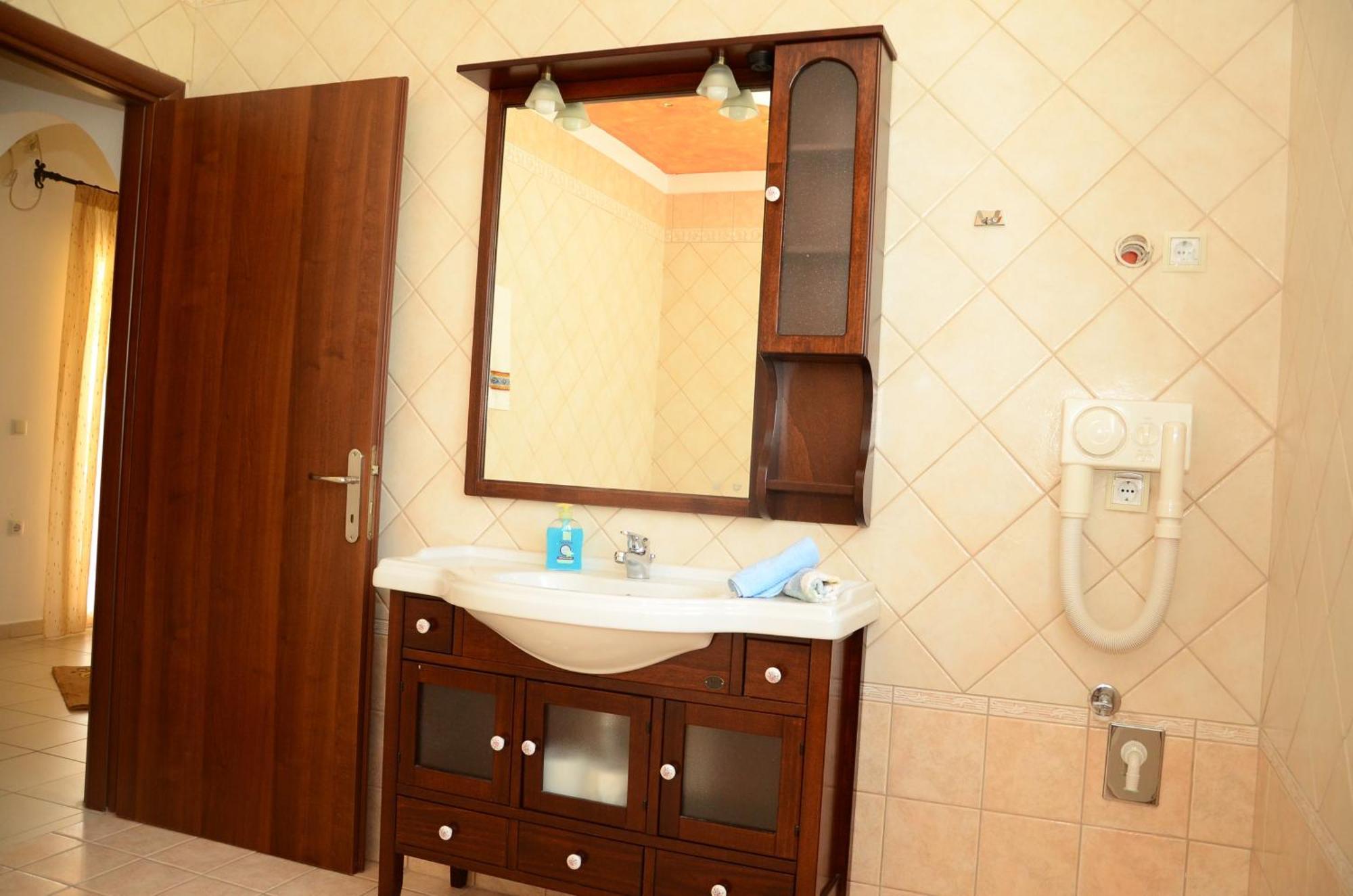 Corfu Nikki's Ferienhaus Moraḯtika